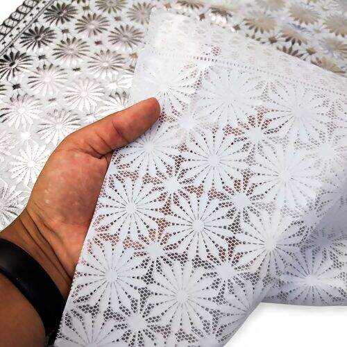 Caminho de Mesa Plástico Rendado Color Especial 0,50m Largura - 1 Metro