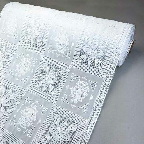 Caminho de Mesa Plástico Rendado 0,50m Largura - 1 Metro Cor:IQ05003 Alegre/Branco