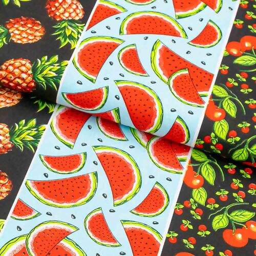 Tecido de Algodão Estampado (Meio Metro) - Faixas Frutas Fundo Preto