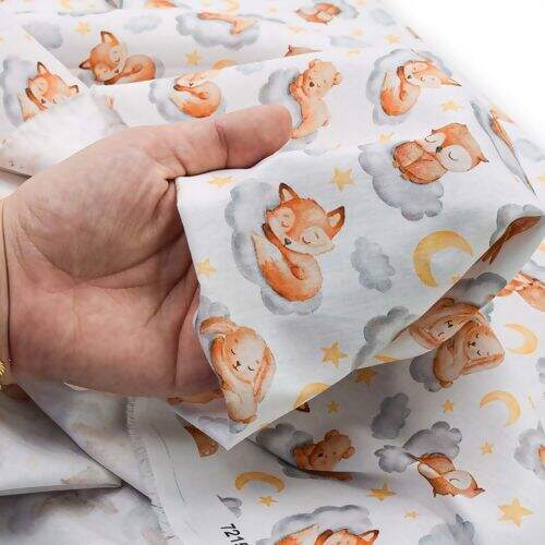 Tecido de Algodão Estampado (Meio Metro) - Bichinhos Dorminhocos