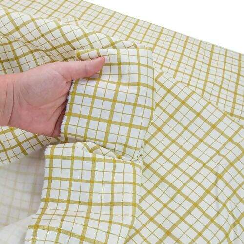 Tecido de Algodão Estampado (Meio Metro) - 2657 Natal Xadrez Branco e Dourado