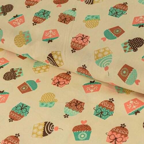 Tecido de Algodão Estampado (Meio Metro) - Cupcake Fundo Bege
