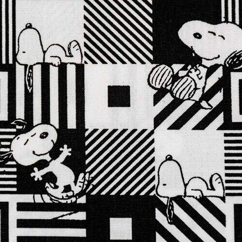 Tecido de Algodão Estampado (Meio Metro) - Snoopy Geométrico B&W