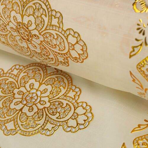 Toalha de Bandeja Plástico Rendado 30x44 cm Off White e Dourado - 01 Unidade