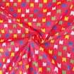 Tecido Chita 100% Algodão 0,50mx1,40m - Ref. 3132V1 Bandeirinhas Fundo Vermelho